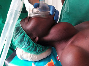 Cirugía Cuello Camerún